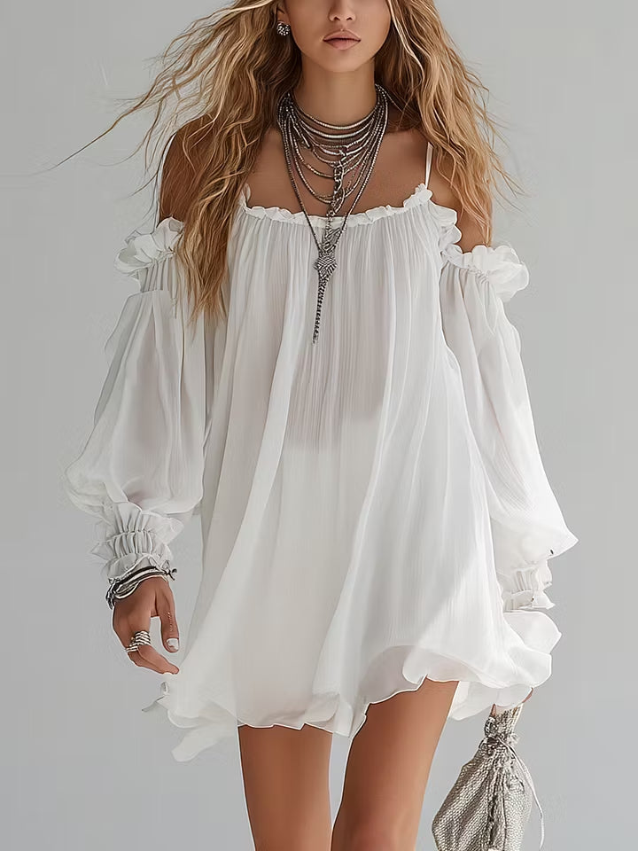 Mini-robe bohème fluide à épaules dénudées