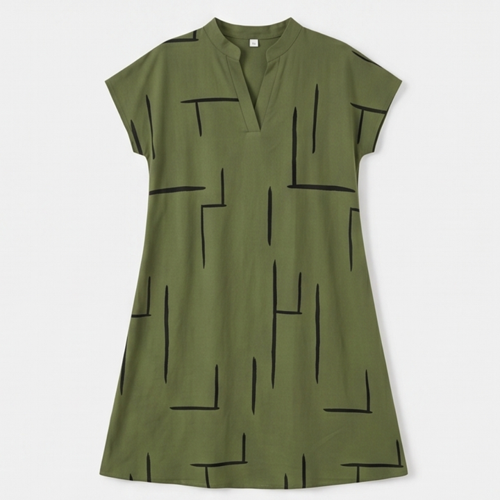 Elunara – Pocketed Dolman Dress with Abstract Print