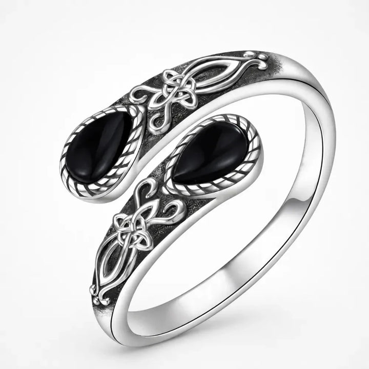 Lunavia – Vintage Moonstone Teardrop Ring