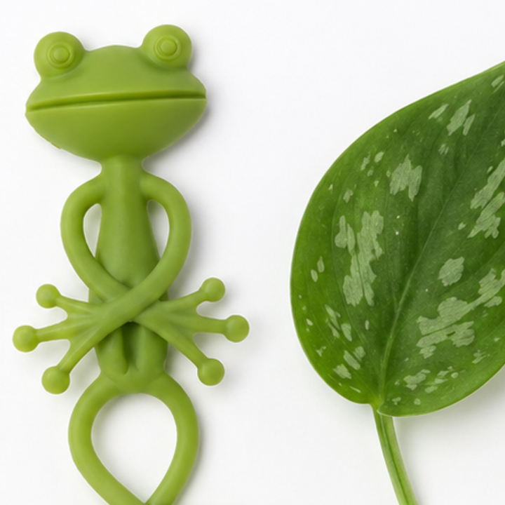 Hoppity – Bendable Frog Plant Clips, Set of 5 Cute Garden Decor