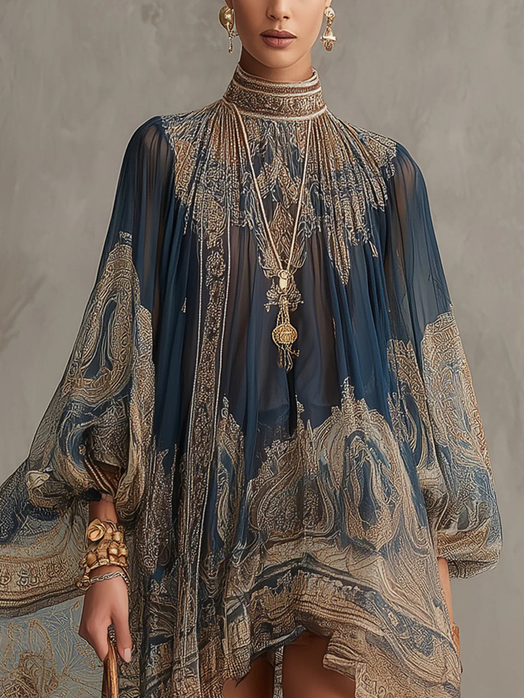 Mini-robe asymétrique bleu marine à imprimé baroque et col montant