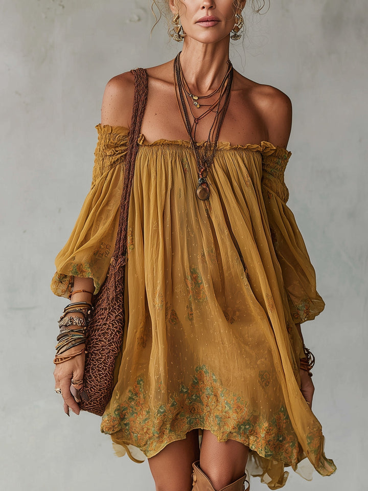 Robe courte en mousseline jaune à fleurs et épaules dénudées
