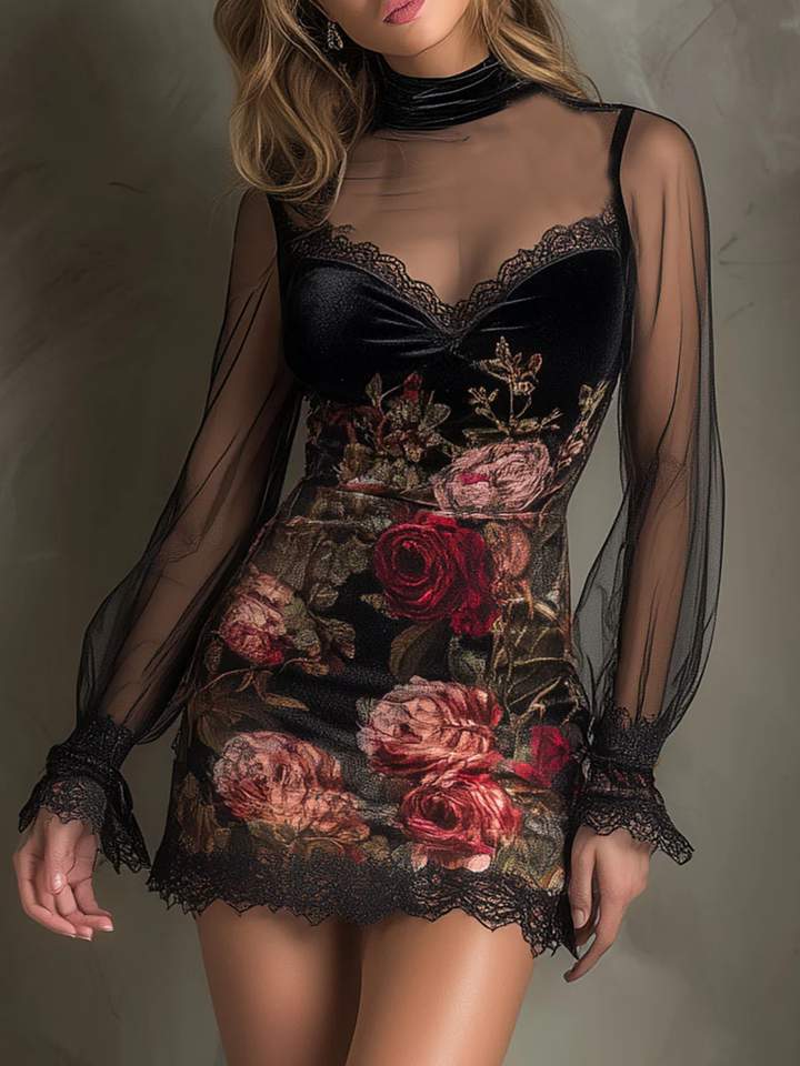Mini-robe en tulle imprimé roses avec garniture en dentelle