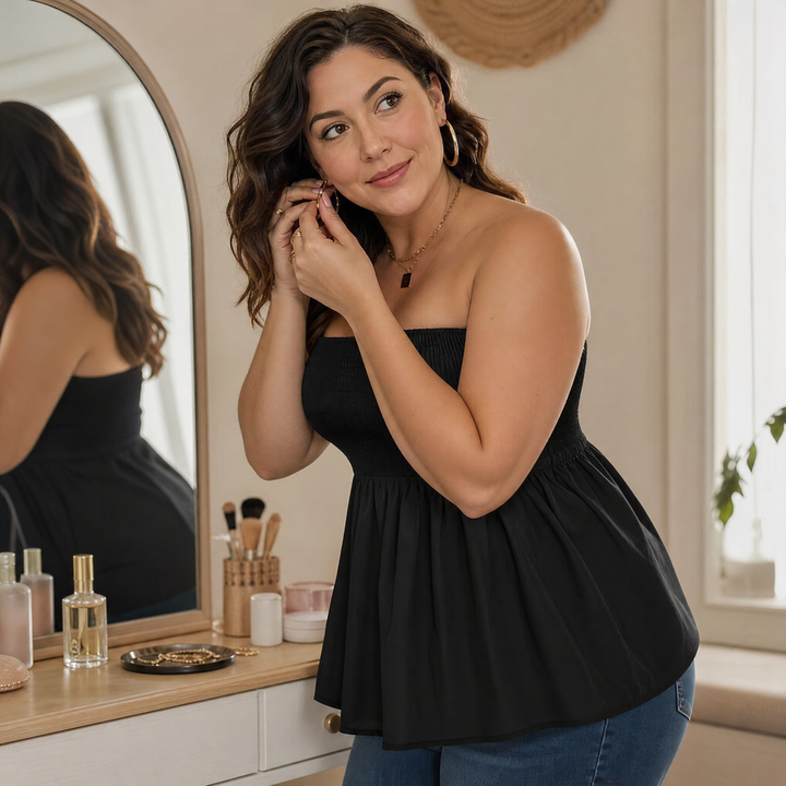 Vellora – Strapless Smocked Babydoll Top