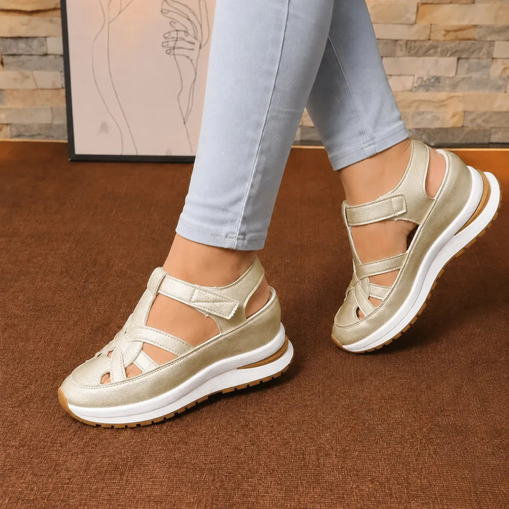 Velora – Cushioned Platform Sandals with Adjustable Strap for All-Day Comfort
